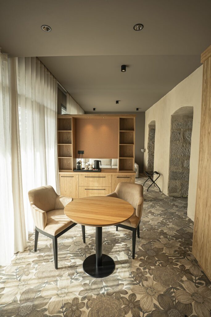 Chambre prestige avec terrasse hôtel La Chapelle Annecy Haute-Savoie